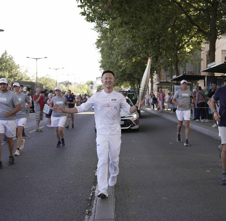 Relais de la Flamme Paralympique pour les JO de Paris 2024 à Chartres