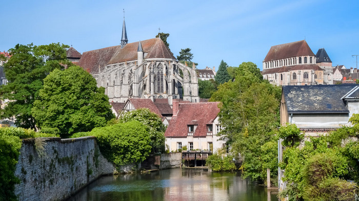 Vos vacances à Chartres : les bâtiments remarquables – Ville de Chartres