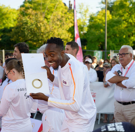 Relais de la Flamme Paralympique pour les JO de Paris 2024 à Chartres