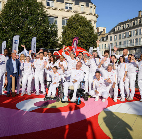 Relais de la Flamme Paralympique pour les JO de Paris 2024 à Chartres