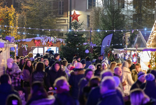 Vue sur le marché de Noël de Chartres