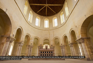 L'intérieur de l'église Saint-Martin-au-Val avant la réouverture au public.