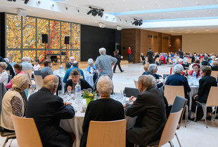 Photo du repas des séniors au salon Marceau