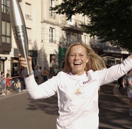 Relais de la Flamme Paralympique pour les JO de Paris 2024 à Chartres