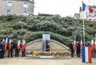 Commémoration de la Ville de Chartres au monument de la butte des Charbonniers