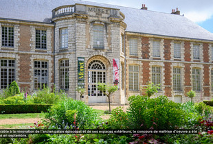 La façade du musée des Beaux-Arts de Chatres