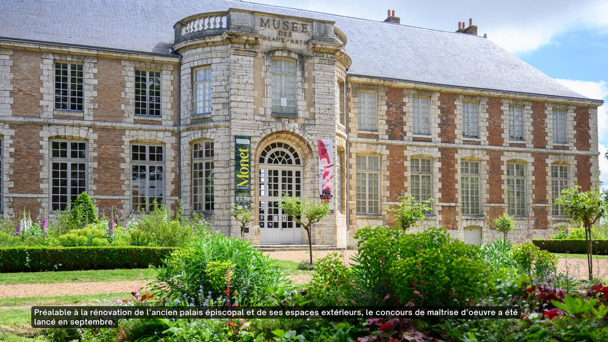 La façade du musée des Beaux-Arts de Chatres