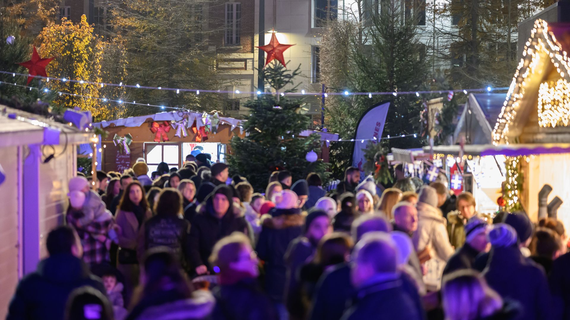 Vue sur le marché de Noël de Chartres